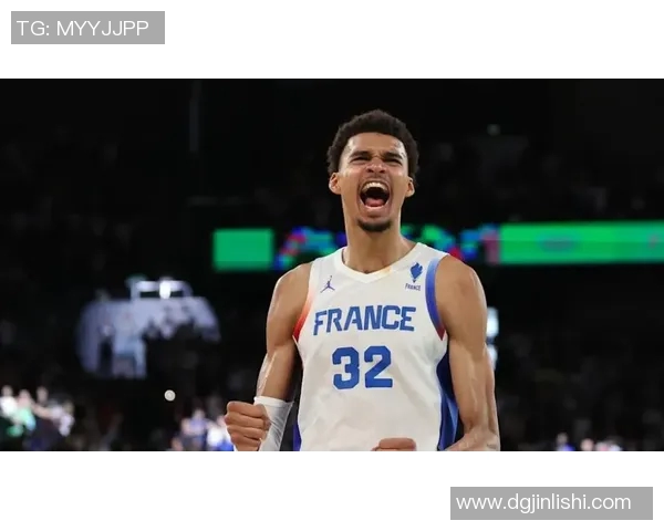 文班亚马场均20分10篮板3盖帽新秀表现超群引发热议